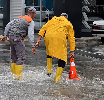 16 kente 'sarı' uyarı: Kuvvetli yağış bekleniyor