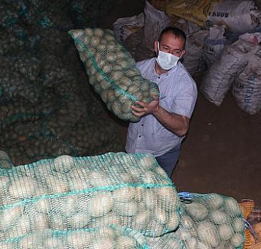 35 bin ton patates ihtiyaç sahiplerine dağıtıldı