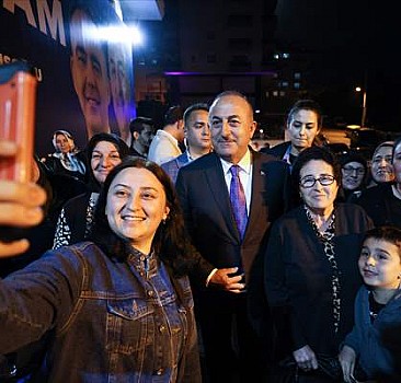 Bakanı Çavuşoğlu, Alanya'da ziyaretlerde bulundu