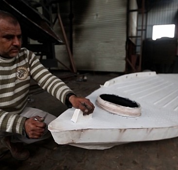 Plastik tekneler Gazzeli avcıların derdine deva oldu