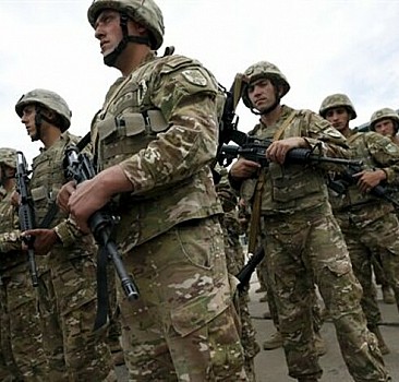Gürcistan Afganistan'daki askerlerini geri çekecek