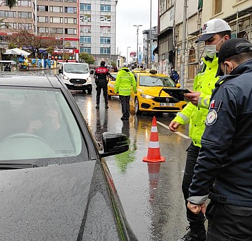 İstanbul'da çeşitli suçlardan aranan 16 kişi yakalandı