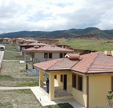 Gaziantep Nurdağı köy evleri teslim edildi