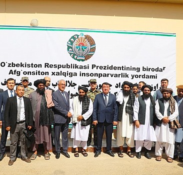 Özbekistan, Afganistan'a 25 vagon insani yardım malzemesi gönderdi