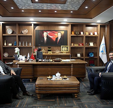 Memur-Sen Genel Başkanı Yalçın, Bitlis'te Genişletilmiş İl Divan Toplantısı'nda konuştu: