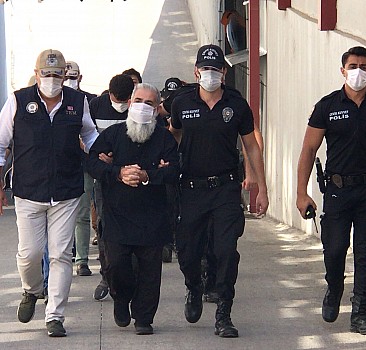 Adana ve İstanbul'daki DEAŞ operasyonunda yakalanan 8 zanlı adliyeye sevk edildi