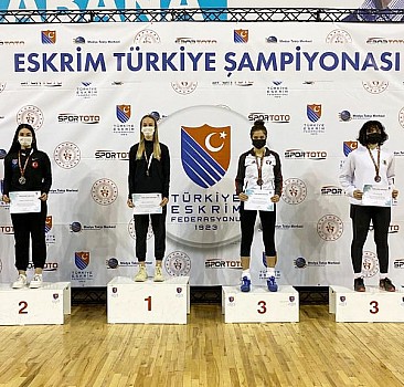 Eskrimde Kılıç Türkiye Şampiyonası Ankara'da yapıldı