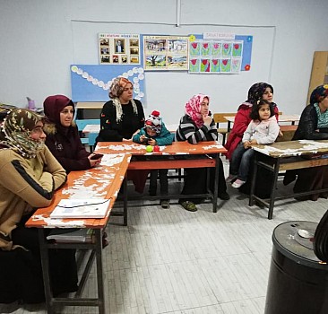 Erzurum, Ardahan ve Kars'ta "Aile Okulu Projesi" ile veliler okullu oldu