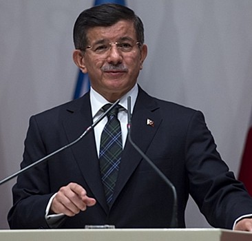 Başbakan Davutoğlu, 'Fitne Sever'in Abdullah Gül kitabına çok üzüldü