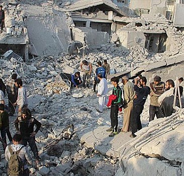 Halep'te sivillere saldırı: 45 ölü