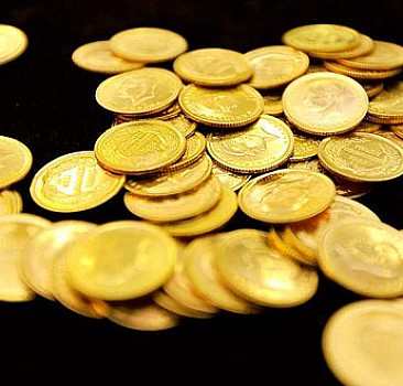 Altın fiyatları yarı yarıya düştü
