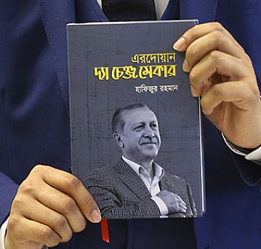 Erdoğan'ı ülkesinde tanıtmak için kitap yazdı