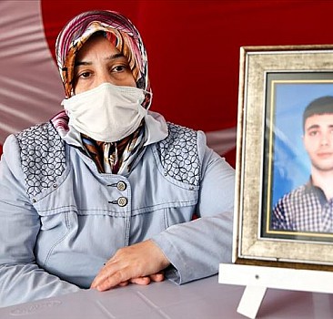 Diyarbakır annelerinden Elhaman: Yıllar da geçse burada bekleyeceğiz