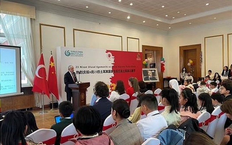 Türkiye'nin Çin Büyükelçiliği'nde 23 Nisan kutlandı