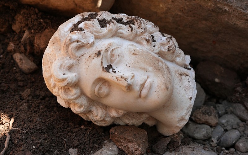 Düzce'deki antik kentte heykel başı bulundu