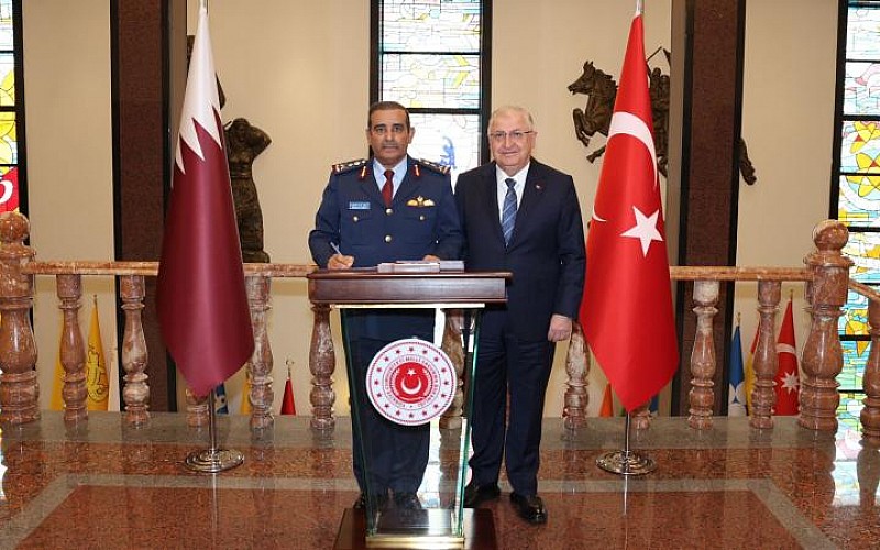 Bakan Güler, Katar Genelkurmay Başkanı'yla bir araya geldi