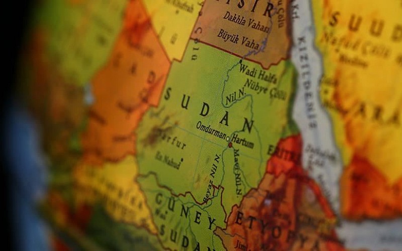 AB vatandaşları ve diplomatları Sudan'dan tahliye ediliyor
