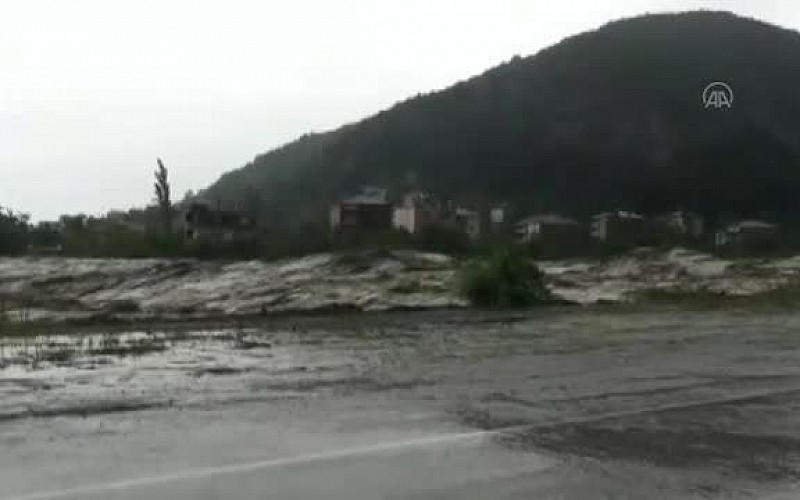 Kastamonu'da sel nedeniyle bir kişi hayatını kaybetti