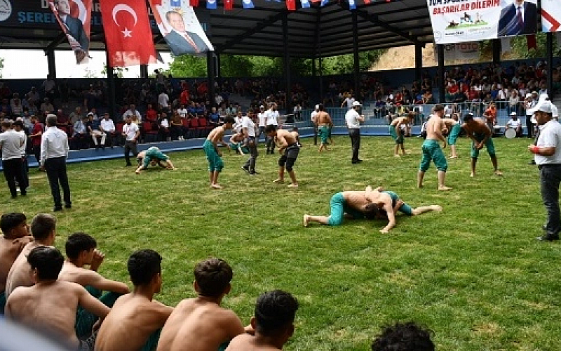 Büyükler Karakucak Türkiye Şampiyonası, Sivas'ta başladı
