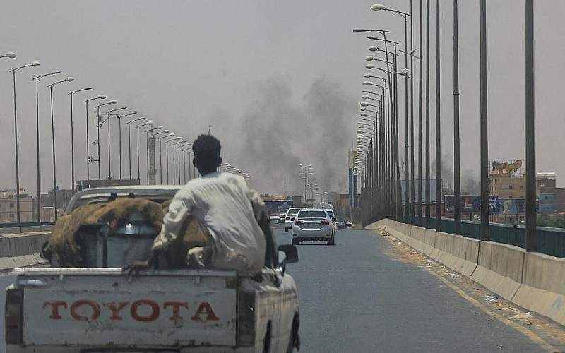 Suudi Arabistan, 385 kişiyi Sudan'dan tahliye etti