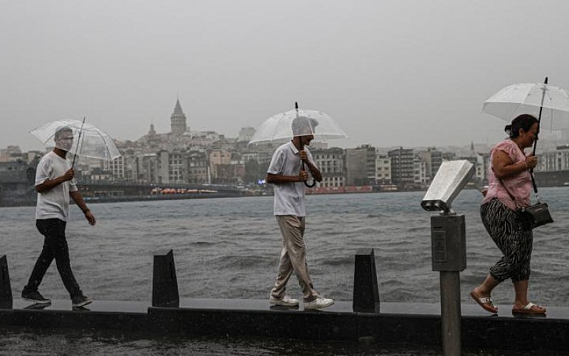 İstanbul'da hafta sonu sağanak ve fırtına bekleniyor