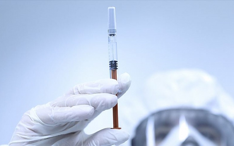 Şili'de Kovid-19'a karşı 3. doz aşı uygulanmaya başlandı