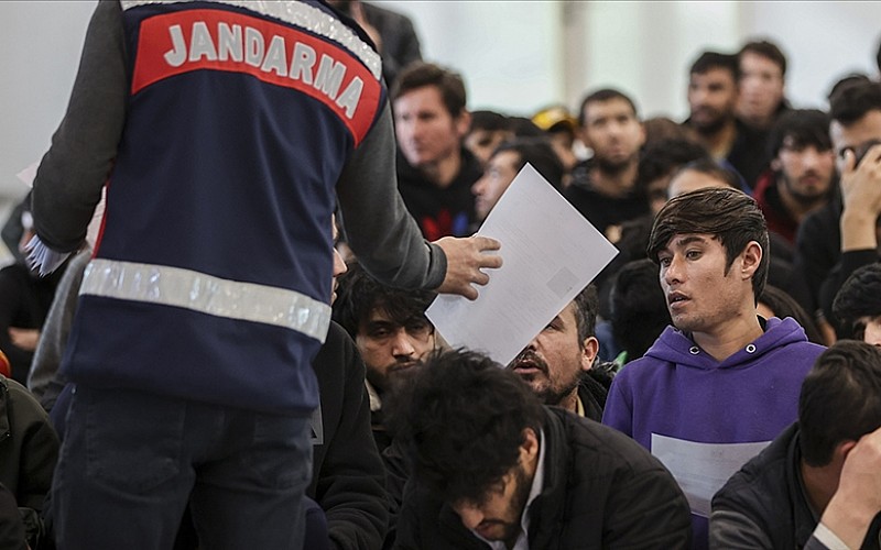 Ağrı'da 25 düzensiz göçmen yakalandı