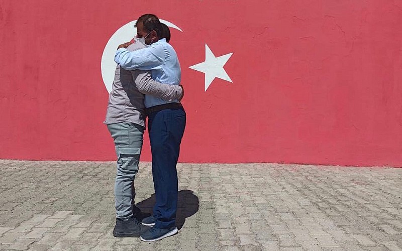 PKK'dan kaçan terörist TSK'nın ikna çalışmaları sonucu teslim oldu