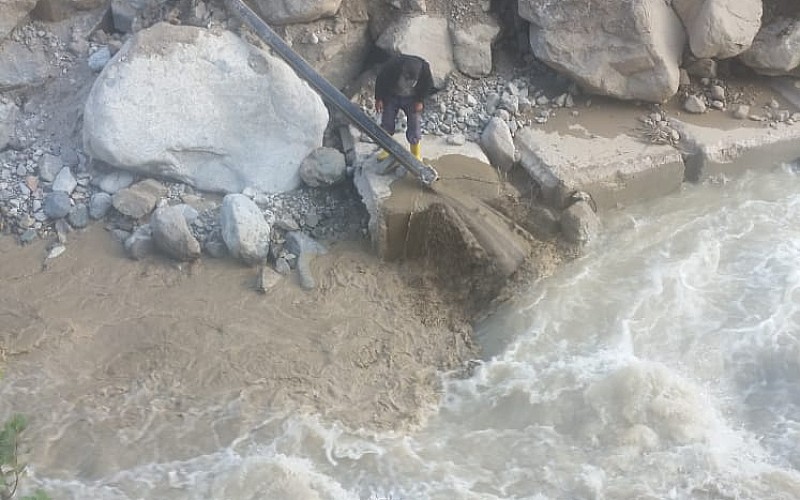Erzurum'da iki hafta önce sele kapılan işçiyi arama çalışmaları sürüyor