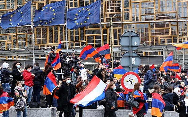Ermenistan Avrupa'nın aşırı sağcılarından medet umuyor