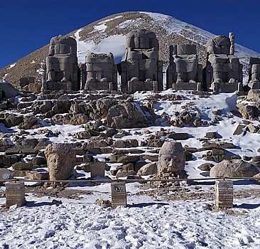 Nemrut Dağı sezonun ilk turist kafilelerini ağırlıyor