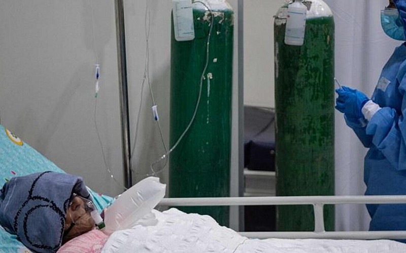 İran'da son 24 saatte Kovid-19 nedeniyle 82 kişi hayatını kaybetti