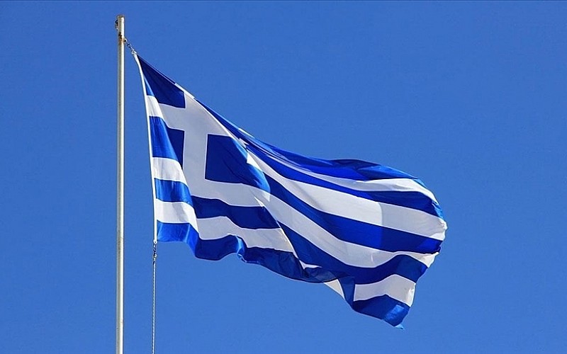 Yunanistan'da fırtına nedeniyle bazı gemi seferleri iptal edildi