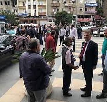Yomra Belediye Başkanı Bıyık'a silahlı saldırı
