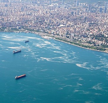 İstanbul'da Marmara'ya yakın yapılar risk altında