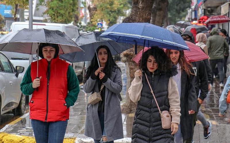 Batı Akdeniz, Marmara ve Ege için kuvvetli yağış uyarısı