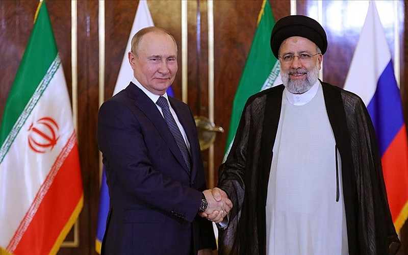 İran ve Rusya'dan Batı'ya güç gösterisi: İmzalar atıldı!