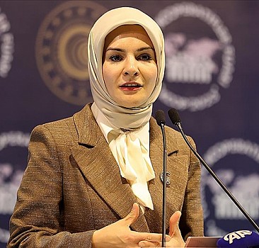 Aile ve Sosyal Hizmetler Bakanı Göktaş, "Güçlü Türkiye'nin Güçlü Kadınları Zirvesi"nde konuştu