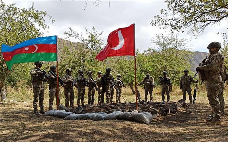 Türkiye ve Azerbaycan, işgalden kurtarılan Laçın'da ortak askeri tatbikata başladı
