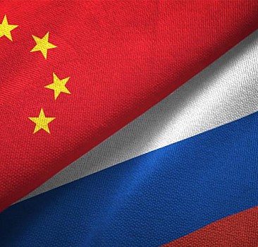 Rus ve Çin Savunma Bakanları iki ülke arasındaki askeri işbirliğini görüştü