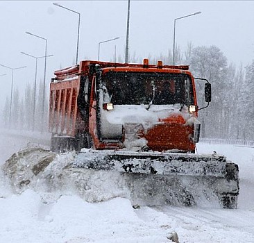 Düzce ve Bartın'da 72 köy yolu kar nedeniyle ulaşıma kapandı