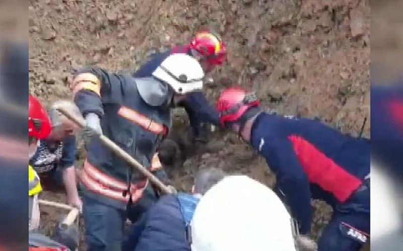 Trabzon'da göçük altında kalan 3 işçinin cansız bedenine ulaşıldı