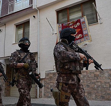 Kilis'te DEAŞ'a yönelik operasyonda 2 zanlı yakalandı