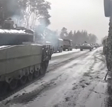 Rus tankları Kiev'e ilerliyor