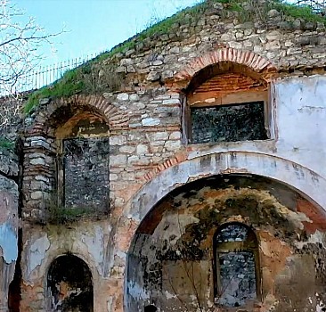 İstanbul'daki Vlahsaray Kilisesi'nin temel kalıntıları bulundu