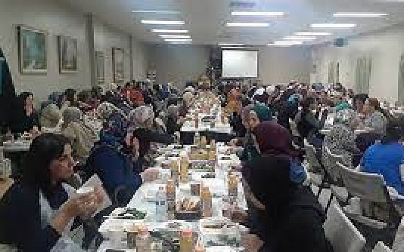 ABD'de Türklerin en yoğun yaşadığı Paterson'da iftar yemeği verildi
