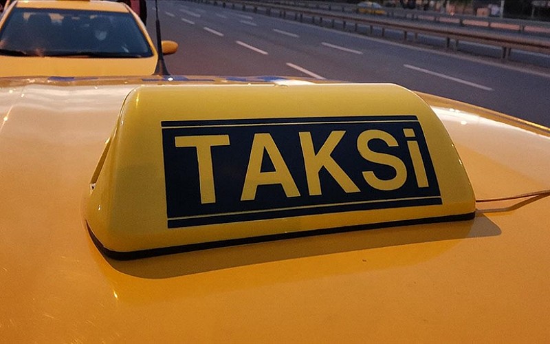 İBB'nin 5 bin yeni taksi plakası teklifi, oy çokluğuyla reddedildi