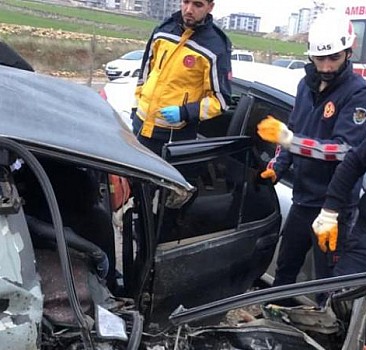 Şanlıurfa'da iki otomobil çarpıştı: 1 ölü
