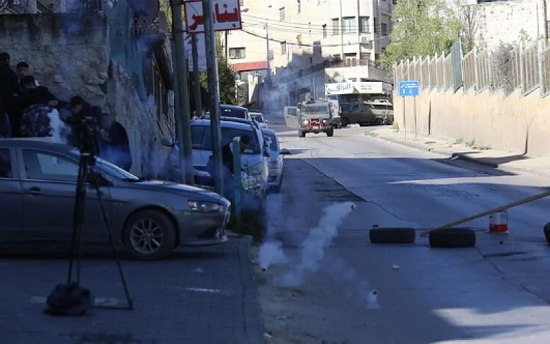 İsrail güçleri Batı Şeria'da 2 Filistinliyi yaraladı