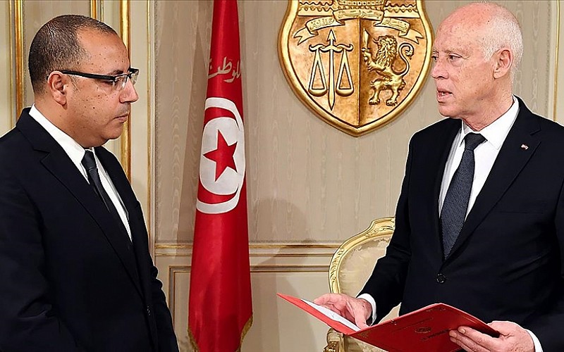 Tunus'ta Cumhurbaşkanı ile Başbakan arasındaki gerginlik devam ediyor